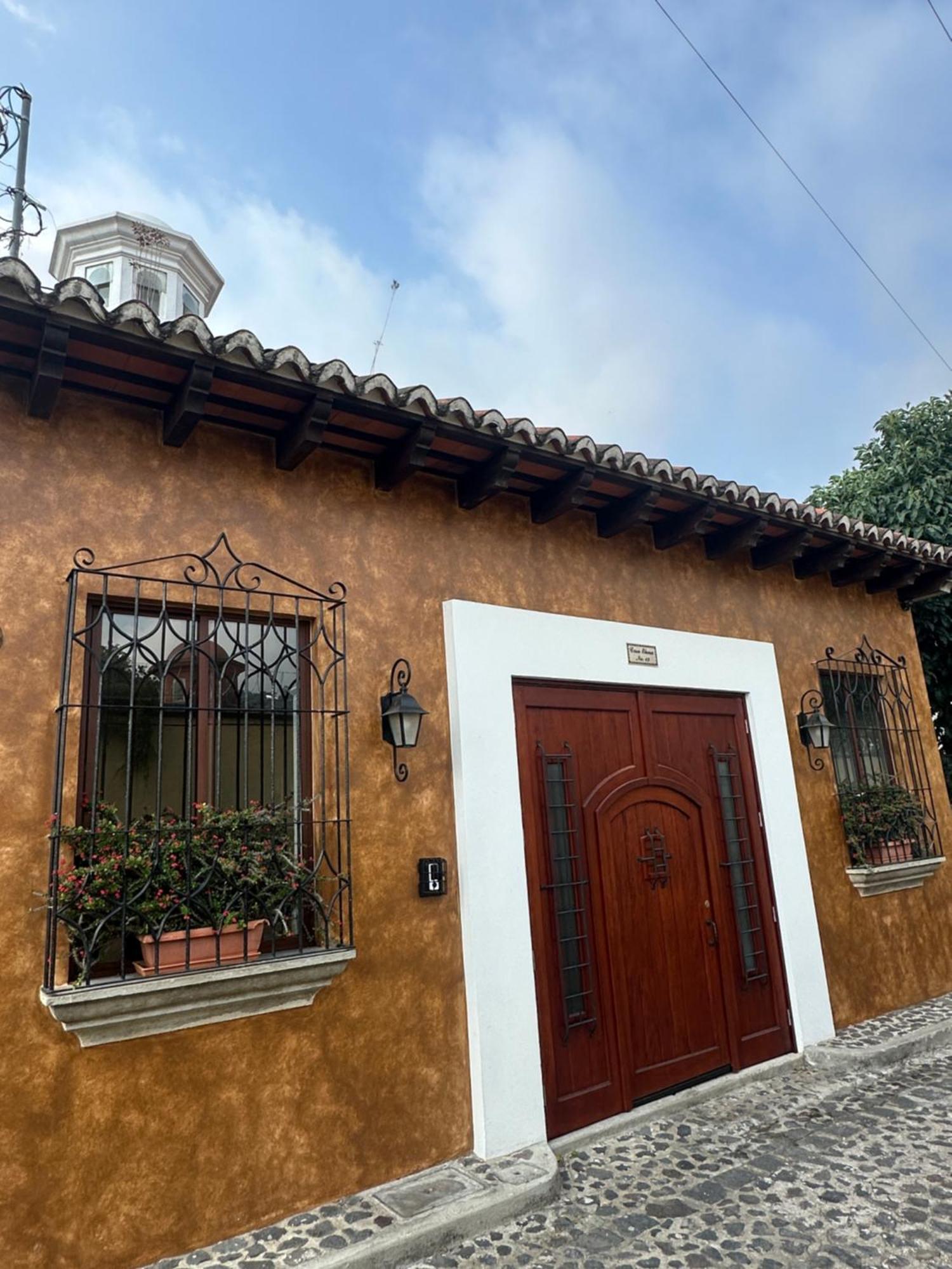 Casa Elena Bed and Breakfast Antigua Exteriör bild