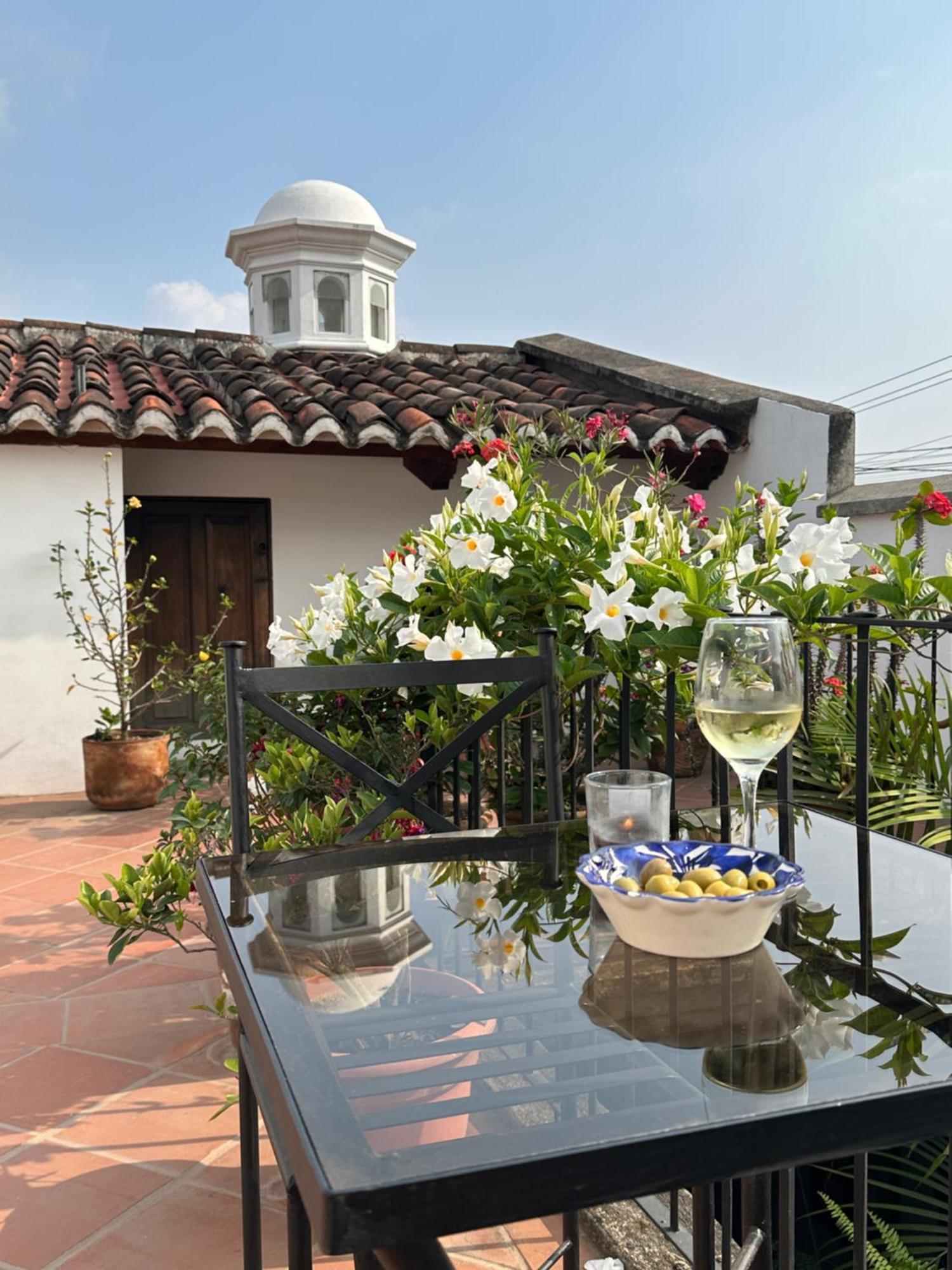 Casa Elena Bed and Breakfast Antigua Exteriör bild