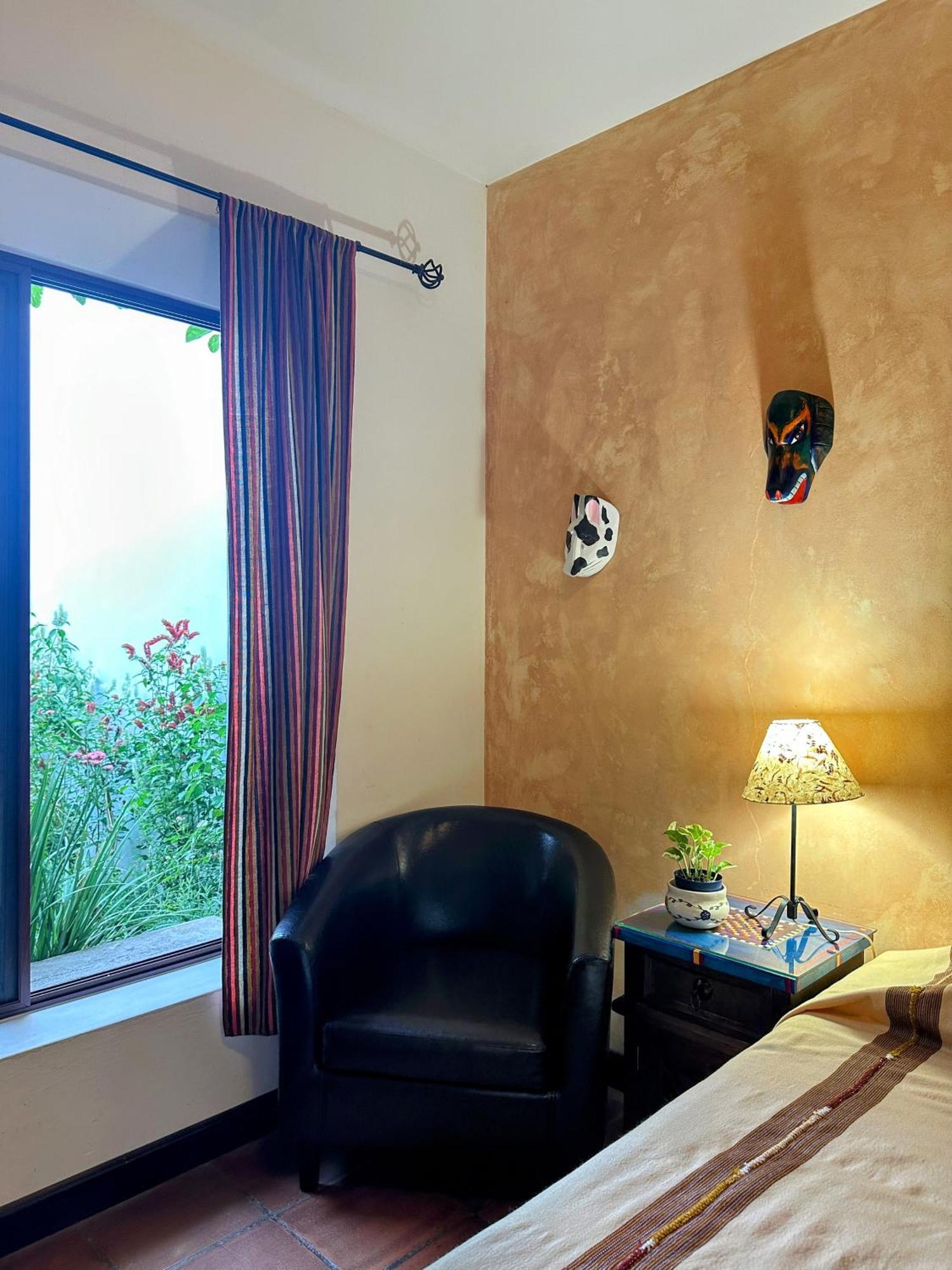 Casa Elena Bed and Breakfast Antigua Exteriör bild