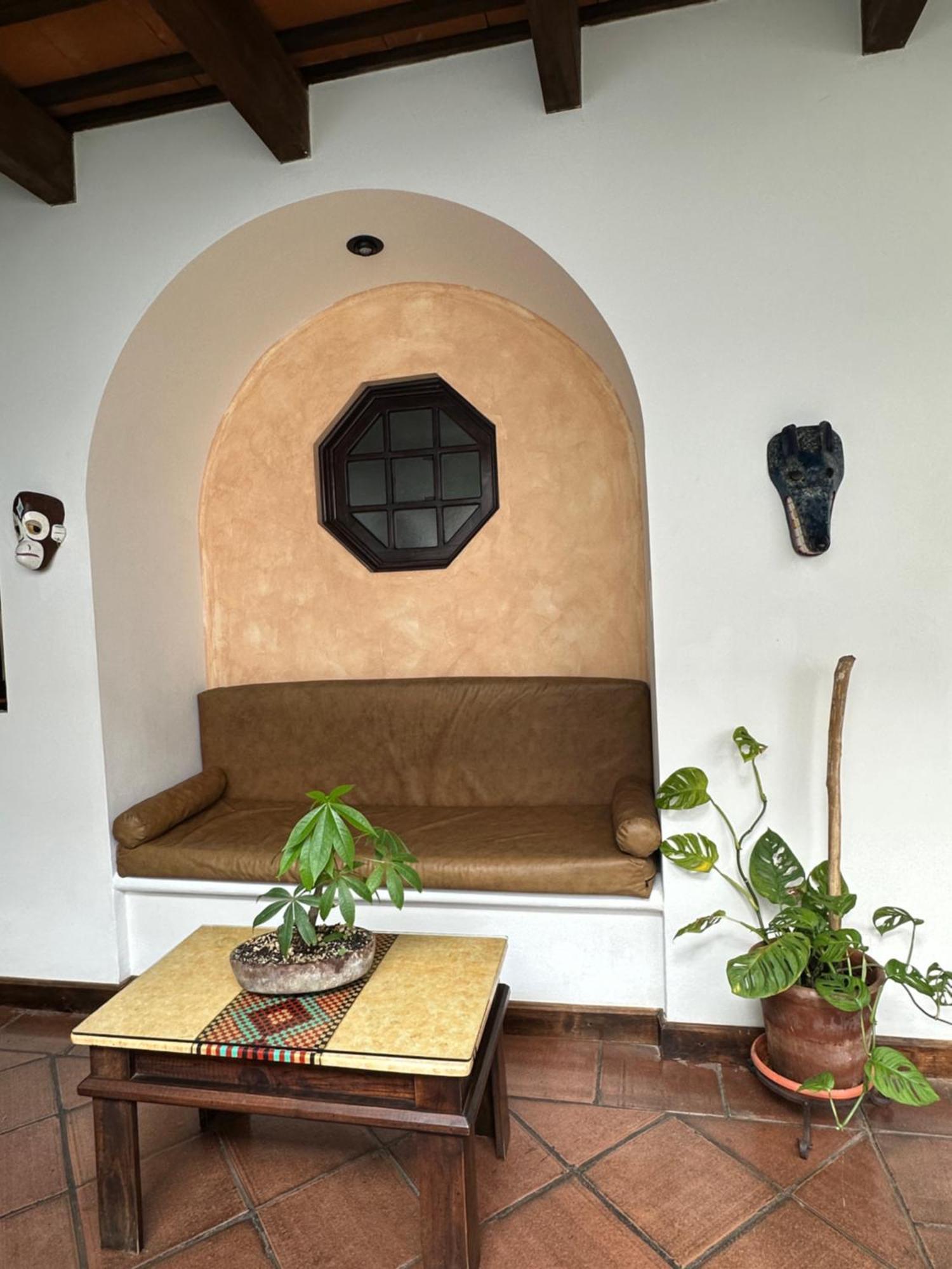 Casa Elena Bed and Breakfast Antigua Exteriör bild