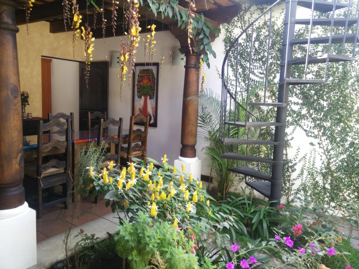 Casa Elena Bed and Breakfast Antigua Exteriör bild